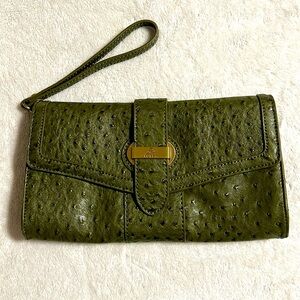 KORET. Green Vegan Ostrich Leather Envelope Bag. 11x7